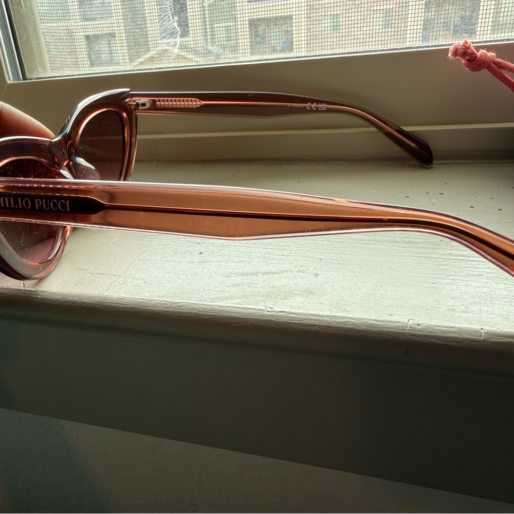 Pink Cat Eye Women's Sunglasses
Emilio Pucci - Picture 3 of 4